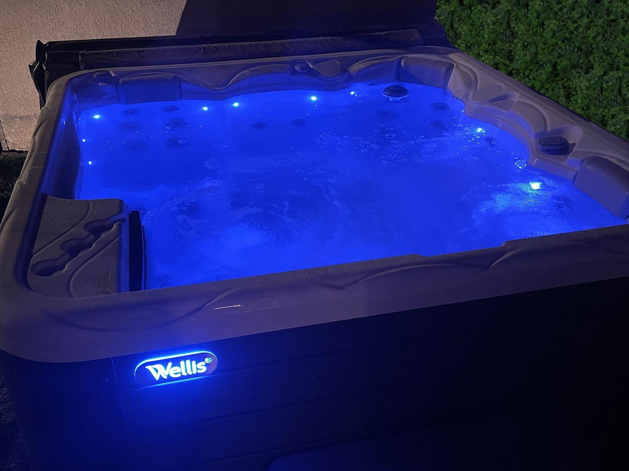 Unique! Jacuzzi Prive 35°C + Cinema Villa Entiere Meyzieu Ngoại thất bức ảnh